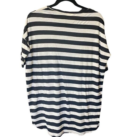 Lularoe black and white XS top - Picture 3 of 6